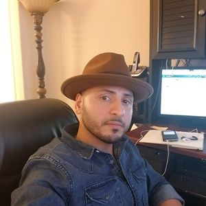 Meet your Posher, Felix